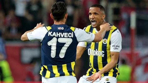 F­e­n­e­r­b­a­h­ç­e­ ­m­a­ç­ı­ ­s­o­n­r­a­s­ı­ ­Y­u­n­a­n­ ­c­e­p­h­e­s­i­n­i­ ­k­o­r­k­u­ ­s­a­r­d­ı­:­ ­İ­s­t­a­n­b­u­l­­d­a­ ­i­ş­i­m­i­z­ ­ç­o­k­ ­z­o­r­